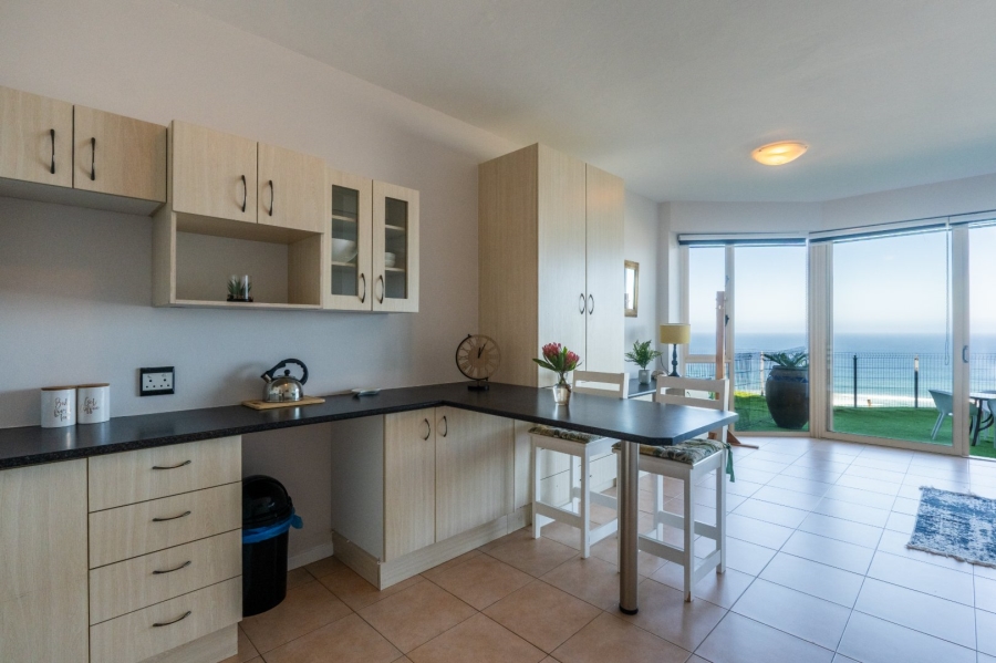 7 Bedroom Property for Sale in Outeniqua Strand Western Cape